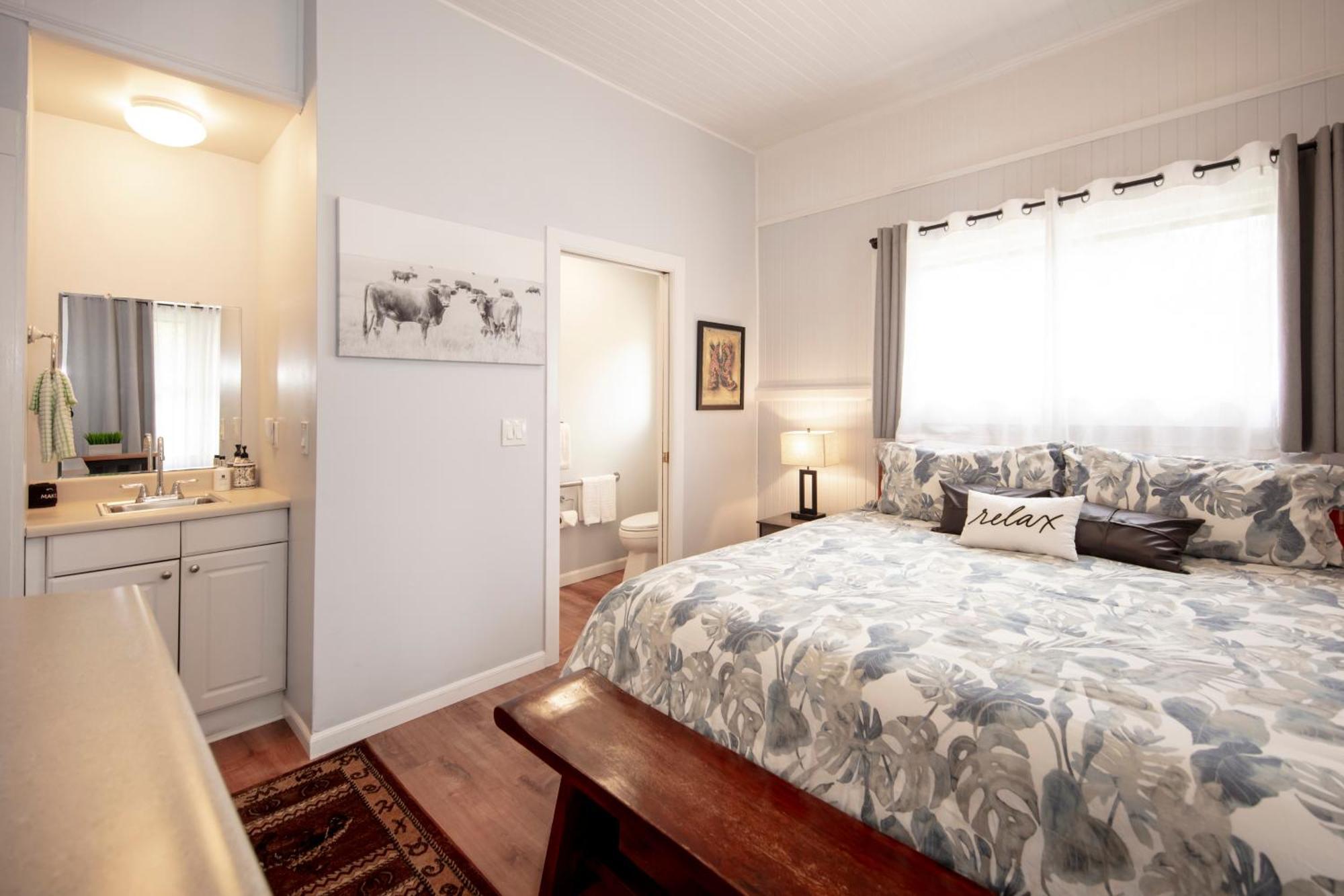 Aloha Junction Bed And Breakfast -Minutes Away From Hawaii Volcanoes National Park Екстер'єр фото