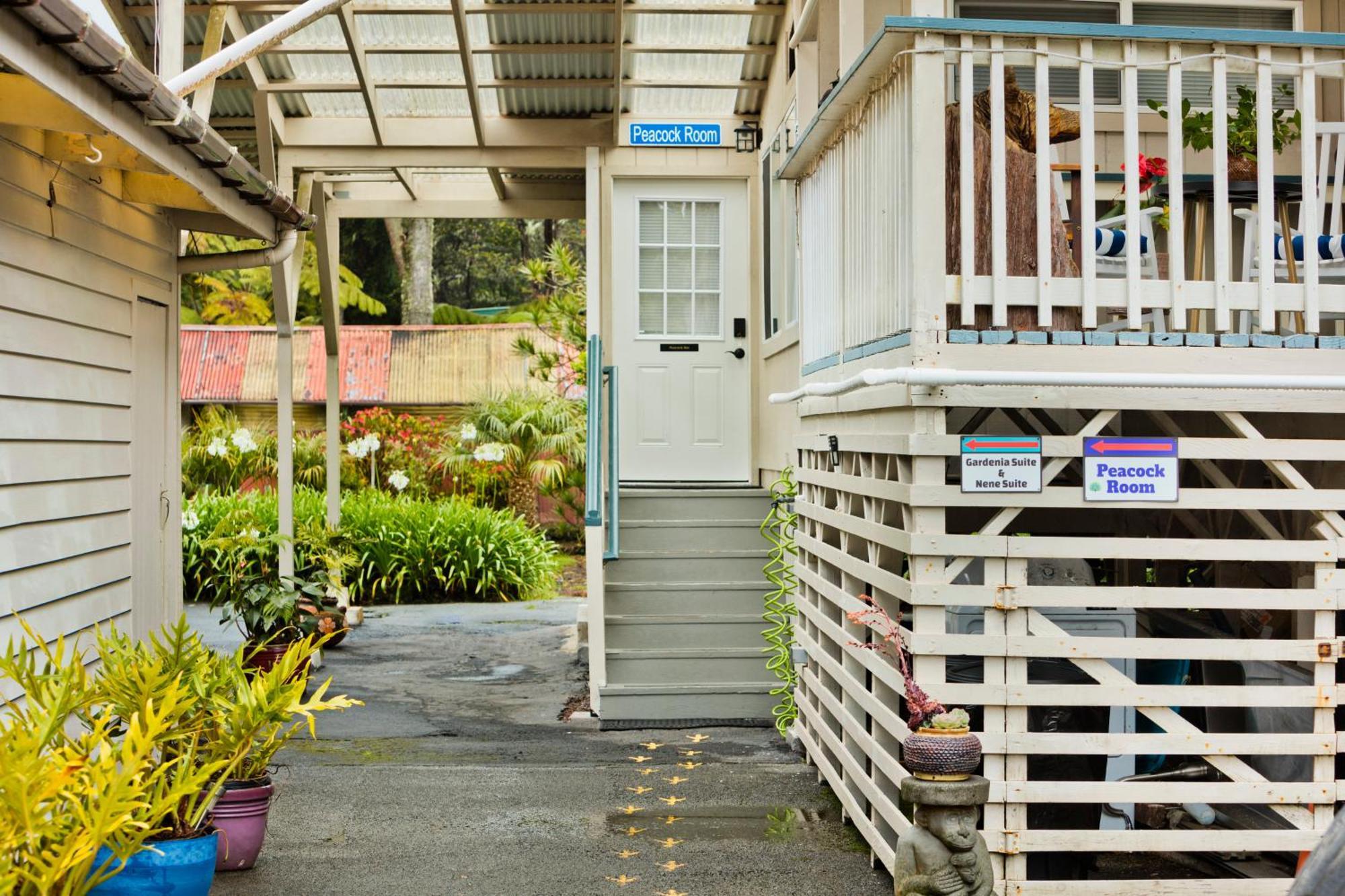 Aloha Junction Bed And Breakfast -Minutes Away From Hawaii Volcanoes National Park Екстер'єр фото