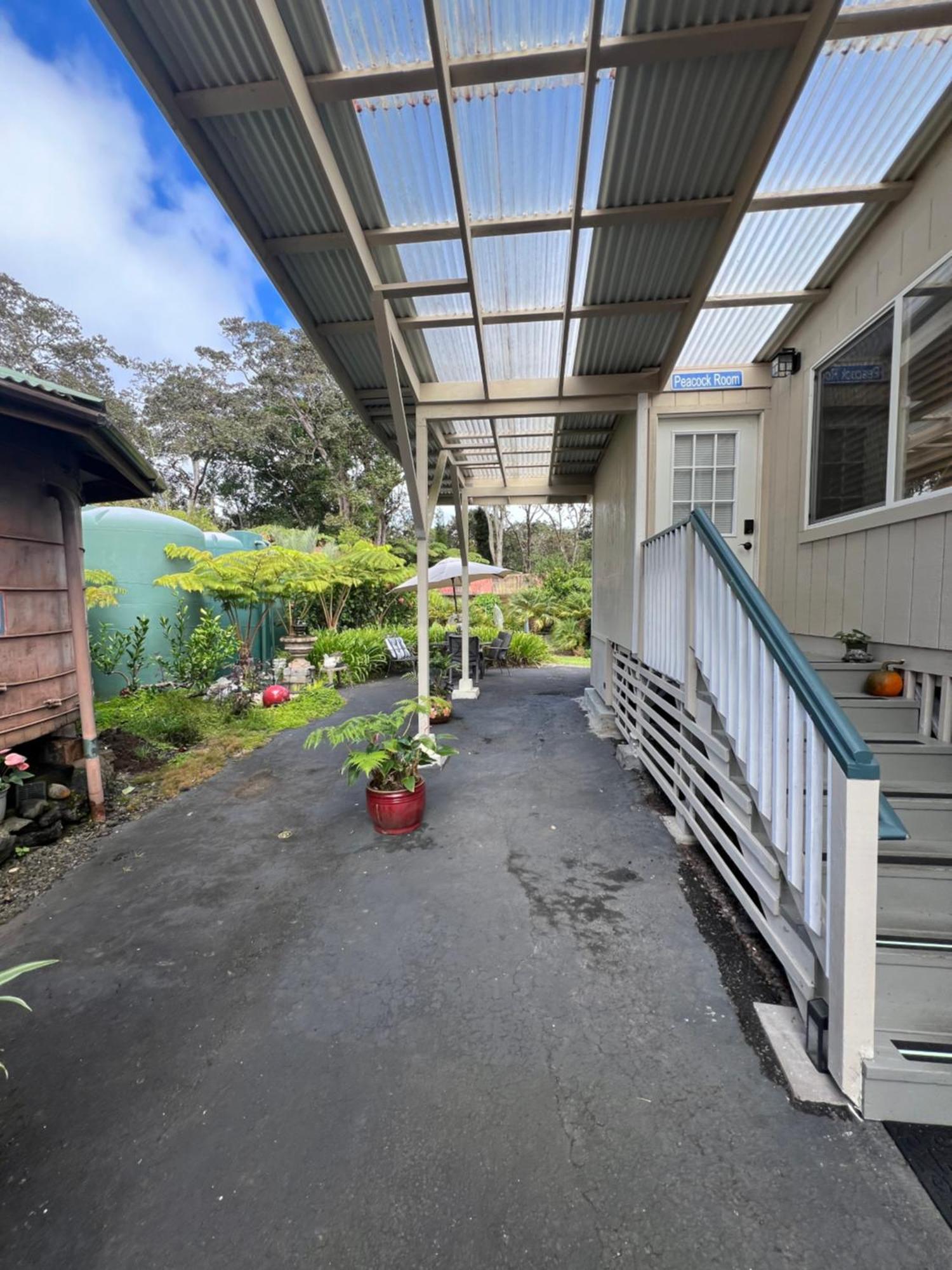 Aloha Junction Bed And Breakfast -Minutes Away From Hawaii Volcanoes National Park Екстер'єр фото