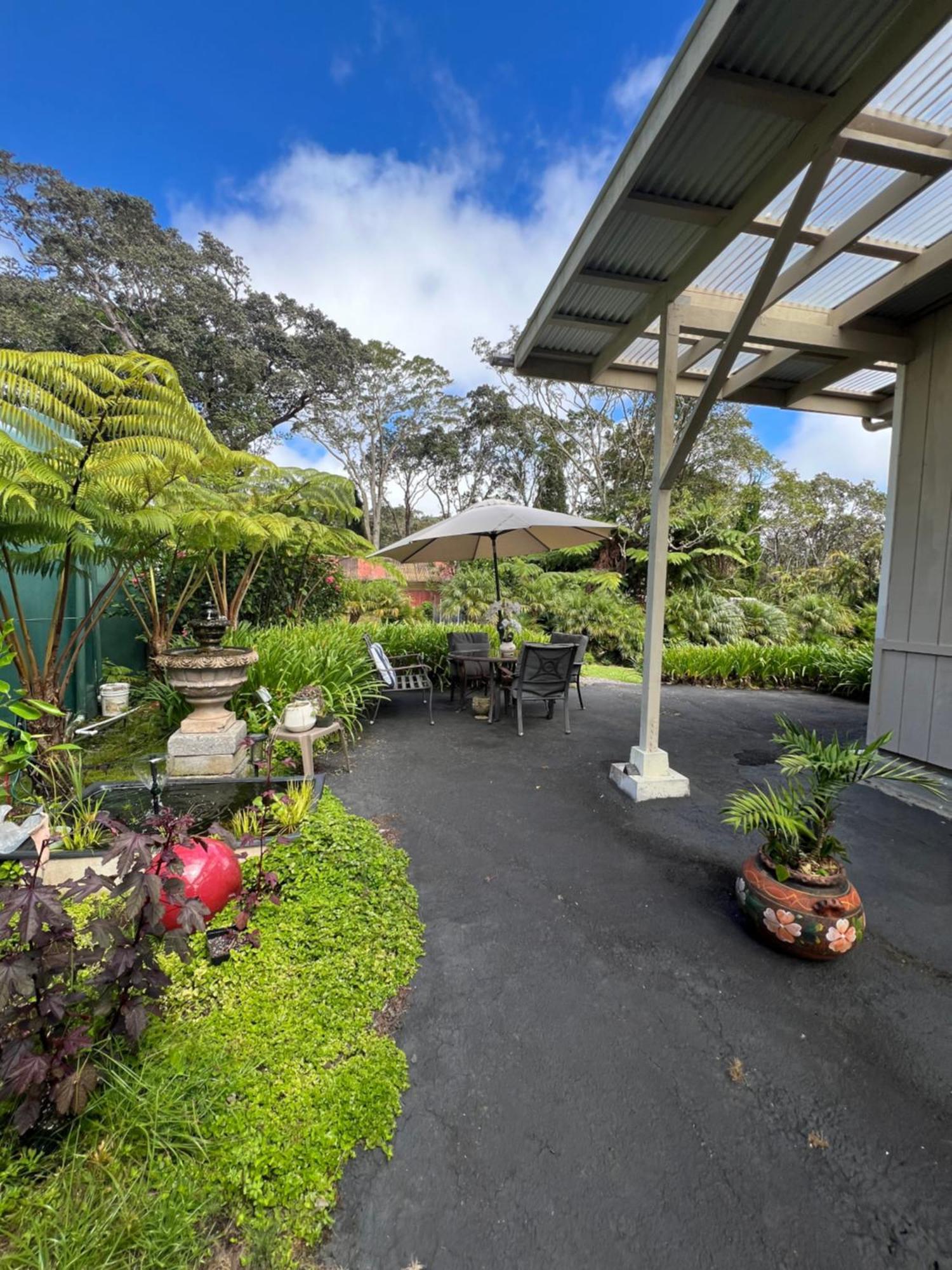 Aloha Junction Bed And Breakfast -Minutes Away From Hawaii Volcanoes National Park Екстер'єр фото