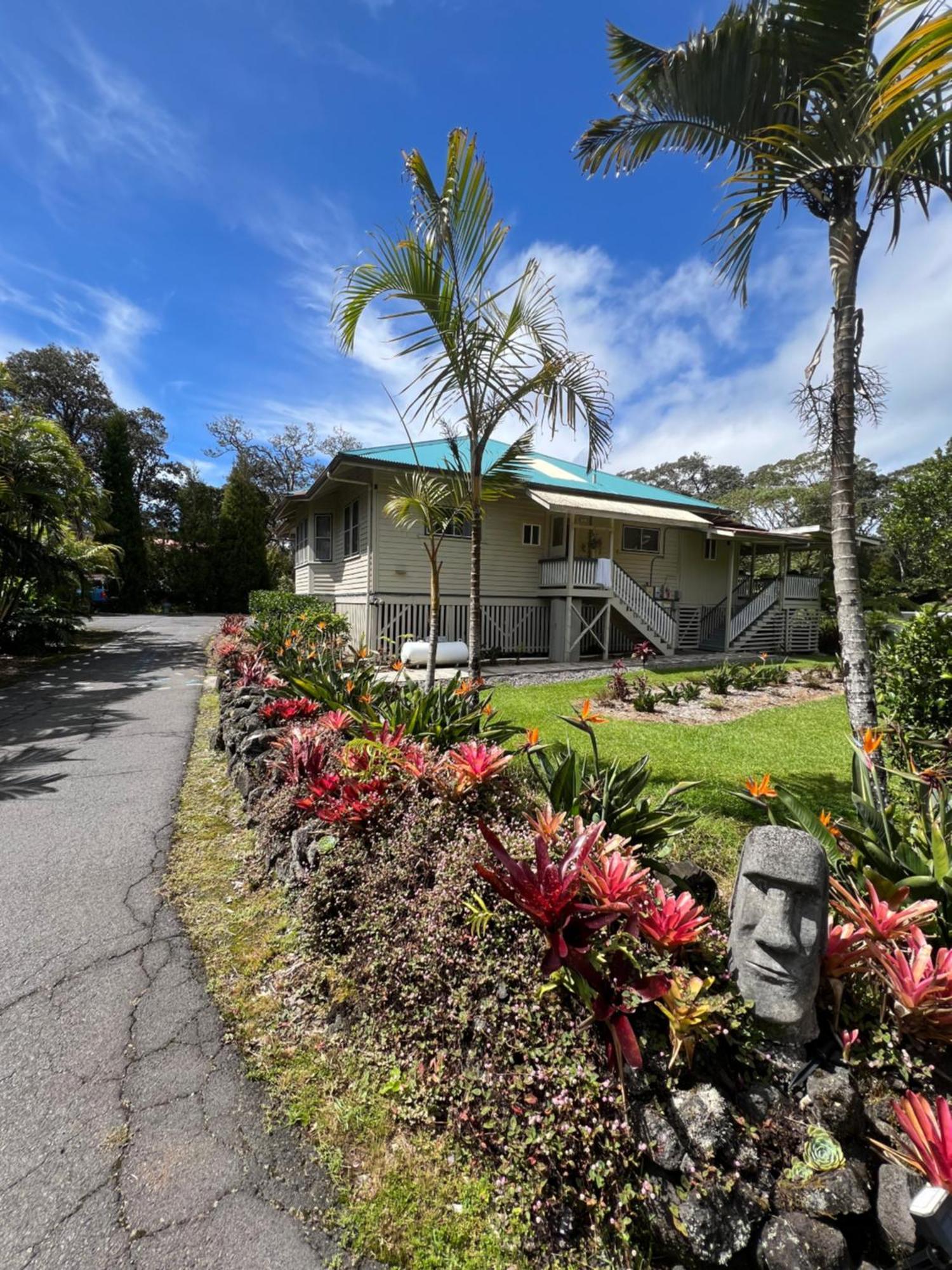 Aloha Junction Bed And Breakfast -Minutes Away From Hawaii Volcanoes National Park Екстер'єр фото